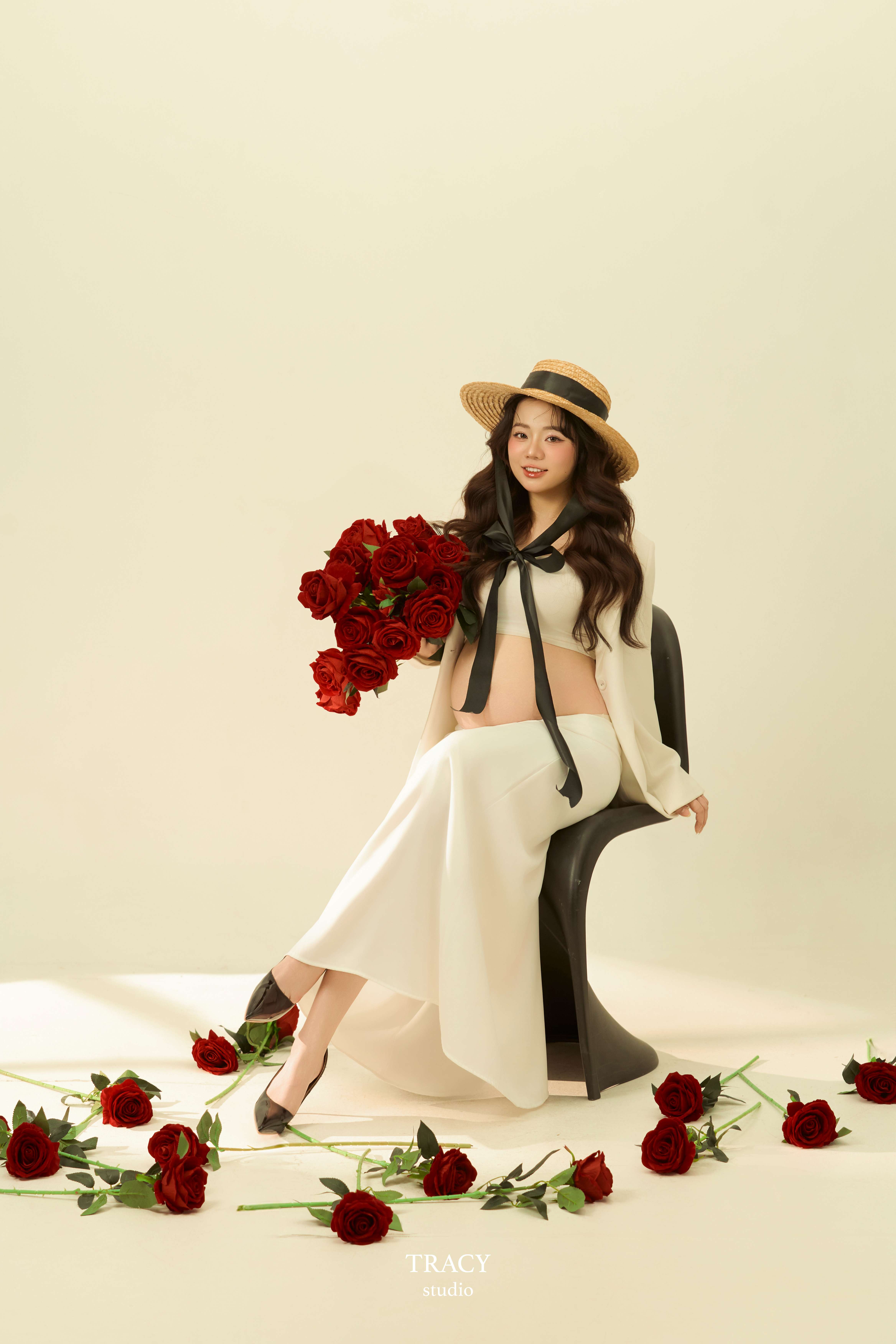 tracy studio chụp concept  bầu mỹ san